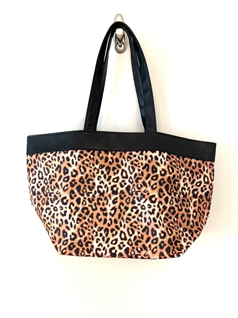 BLOOMINGALE’S Leopard Print Tote Bag with Black Trim
